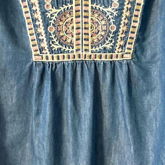 J.Jill DENIM size M embroidered yoke split neck cottagecore pocket dress - Picture 4 of 9